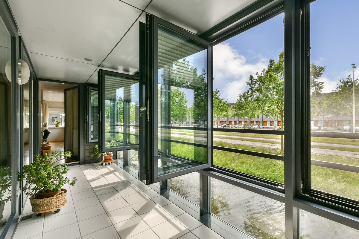 Appartement te koop: Ladogameerhof 150, Amsterdam