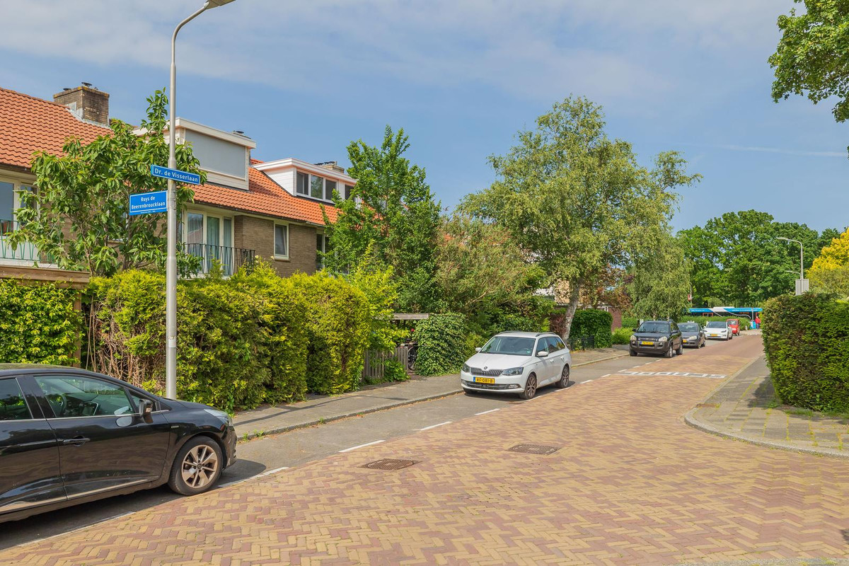 Tussenwoning te koop: Dr. De Visserlaan 20, Amstelveen