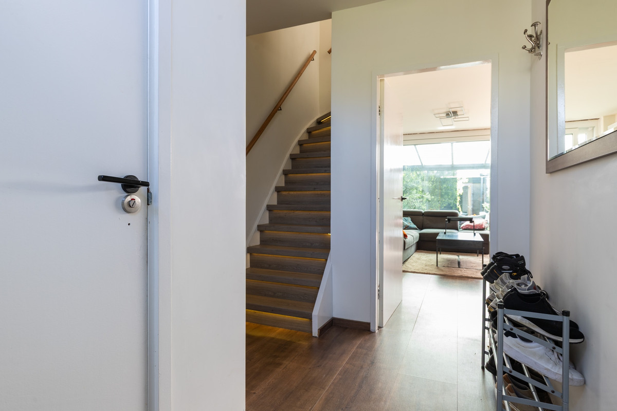 Tussenwoning te koop: Noppenstraat 60, Zwaanshoek