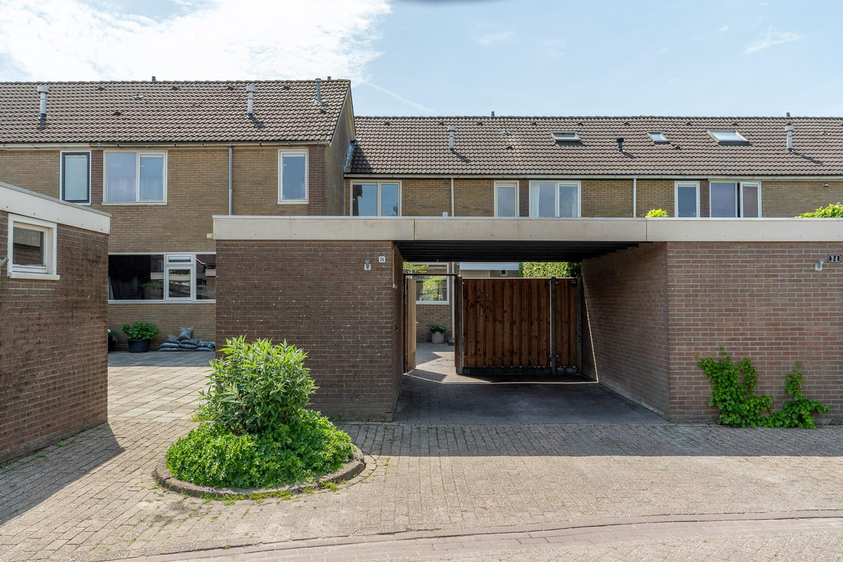 Tussenwoning te koop: Reinaard 36, Kollum