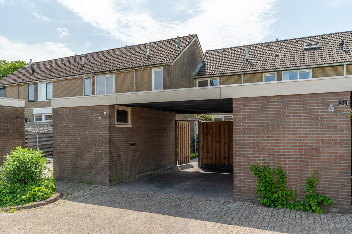 Tussenwoning te koop: Reinaard 36, Kollum