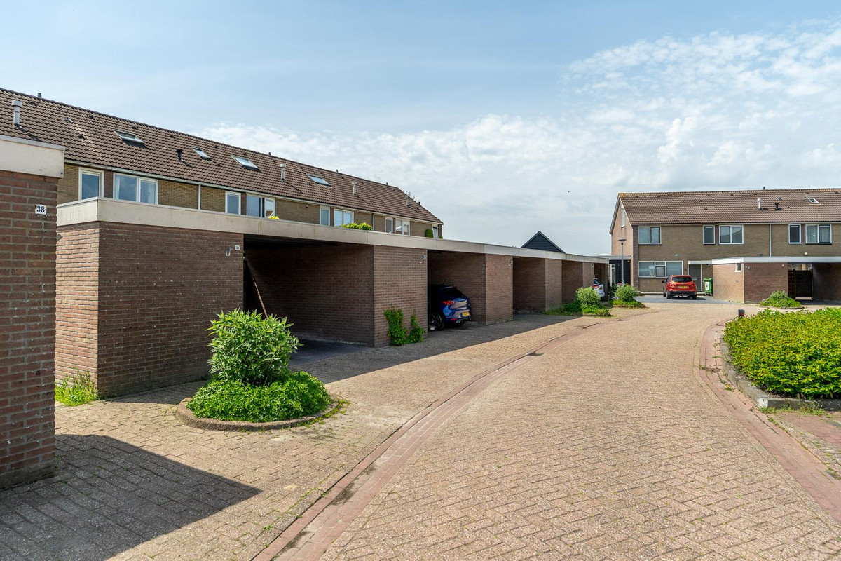 Tussenwoning te koop: Reinaard 36, Kollum
