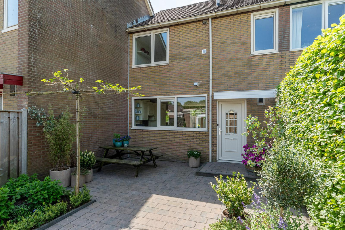 Tussenwoning te koop: Reinaard 36, Kollum