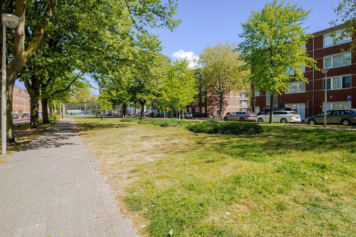 Appartement te koop: Delftselaan 143, 'S-Gravenhage