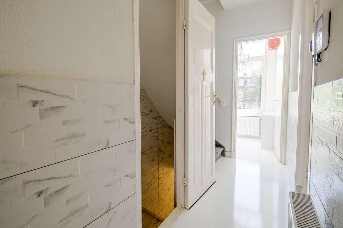 Appartement te koop: Delftselaan 143, 'S-Gravenhage