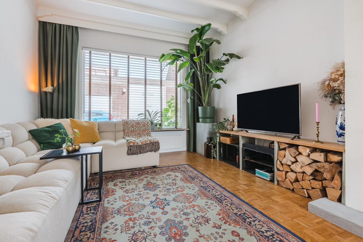 Tussenwoning te koop: Bataviastraat 19, Tilburg