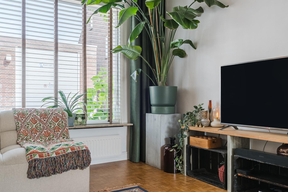 Tussenwoning te koop: Bataviastraat 19, Tilburg