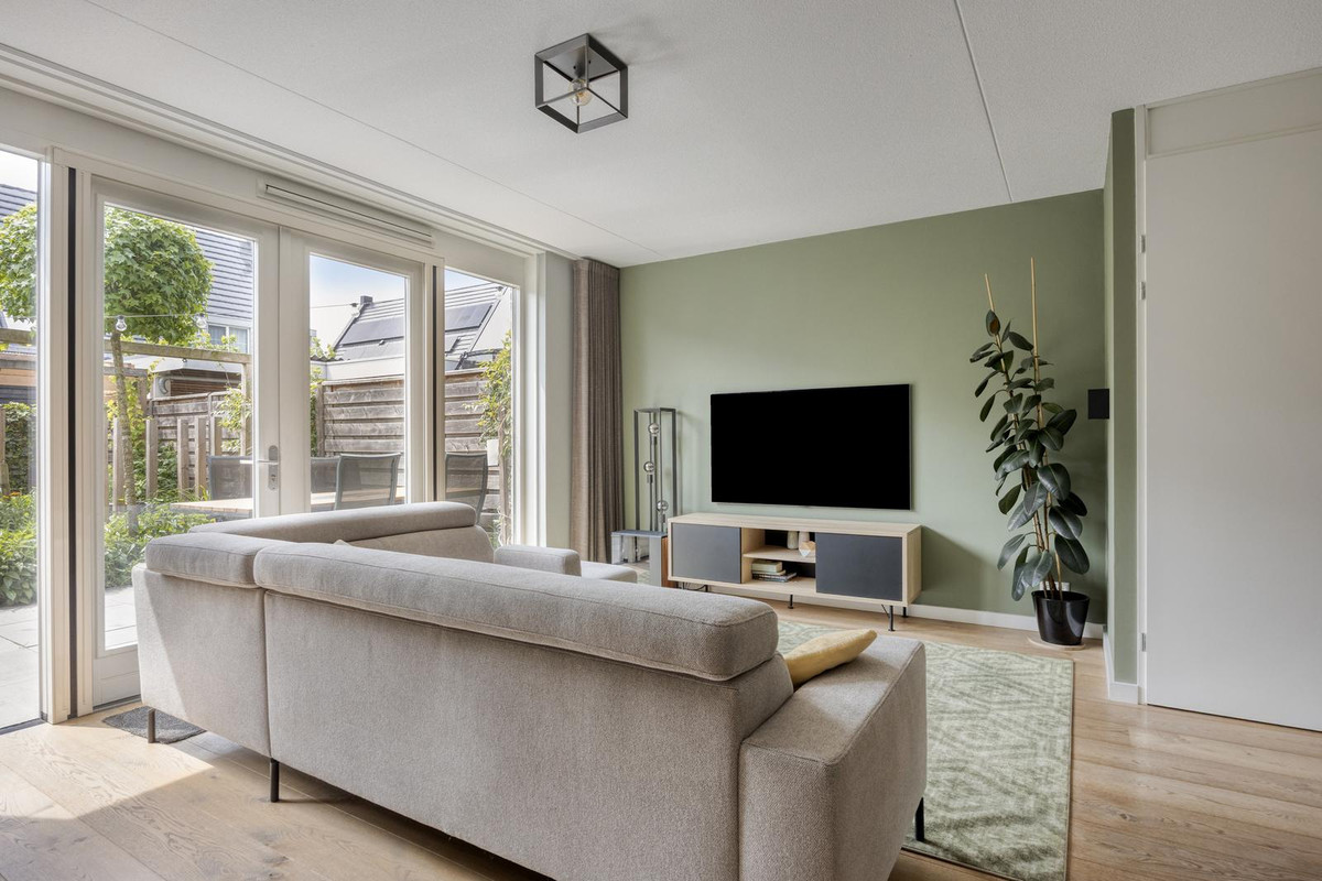 Tussenwoning te koop: Graan voor Visch 43, Waddinxveen