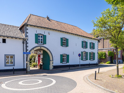 Dorpstraat 1