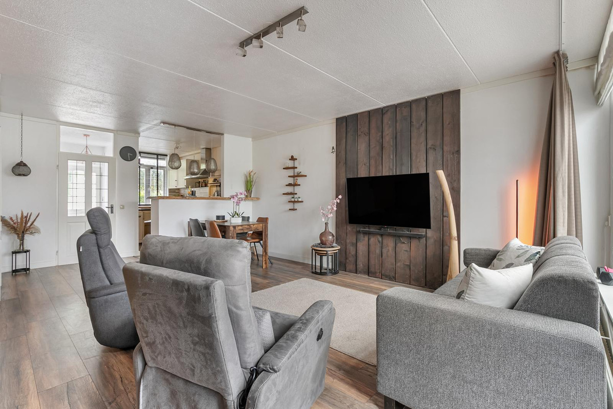 Tussenwoning te koop: Uivernest 35, Huissen