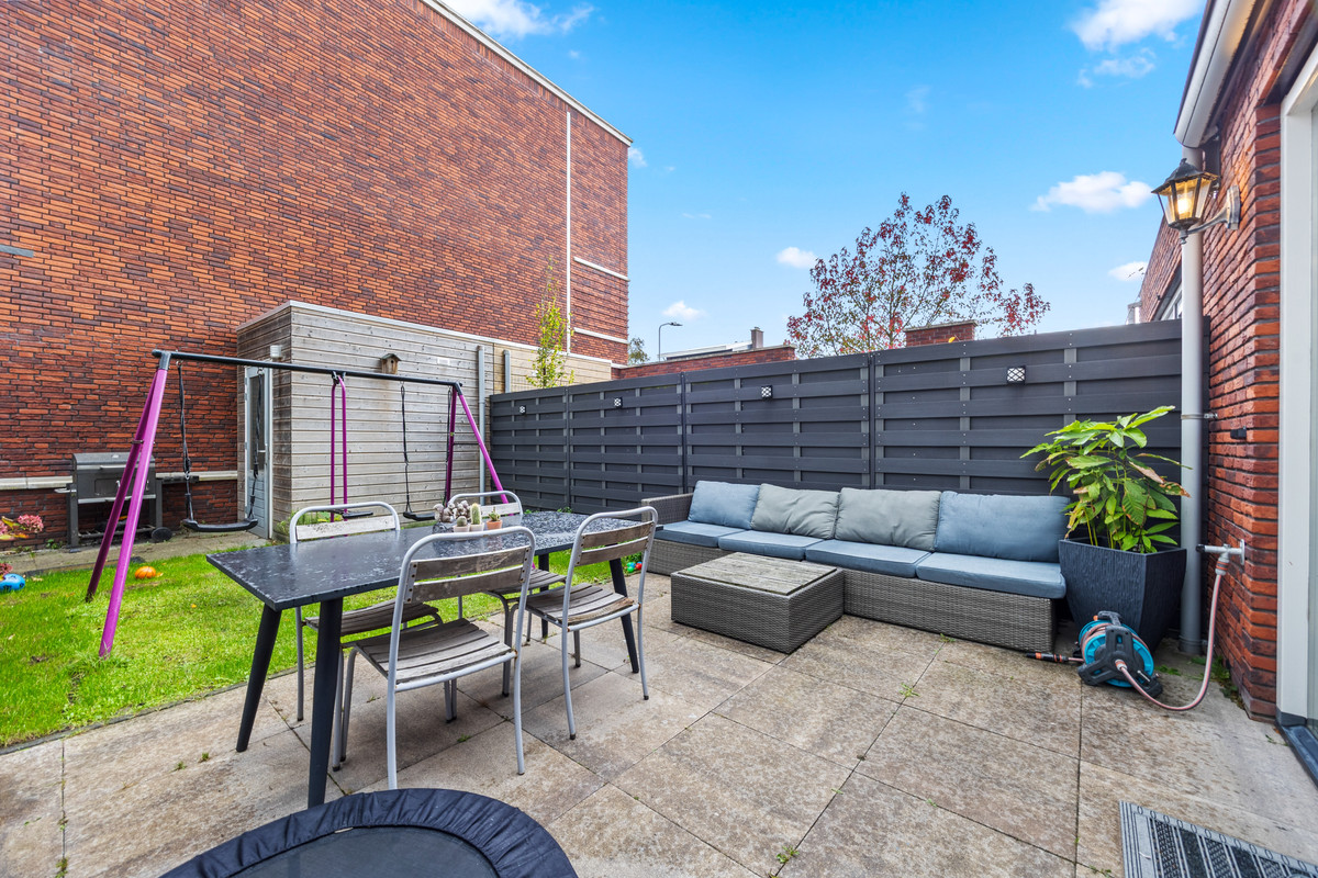 Tussenwoning te koop: Mariënpark 155, Leidschendam