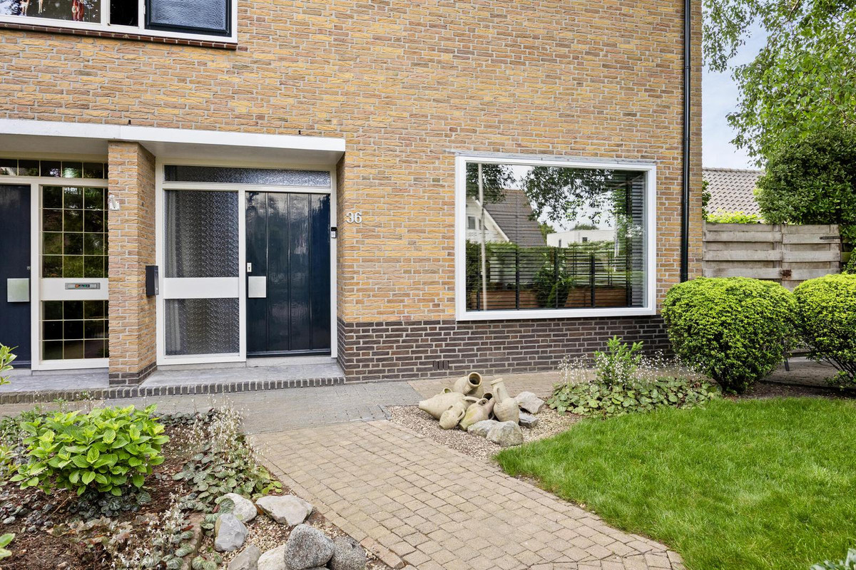 Twee-onder-één-kap te koop: Endeldijk 36, Honselersdijk