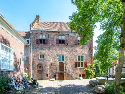 Muurhuizen 25