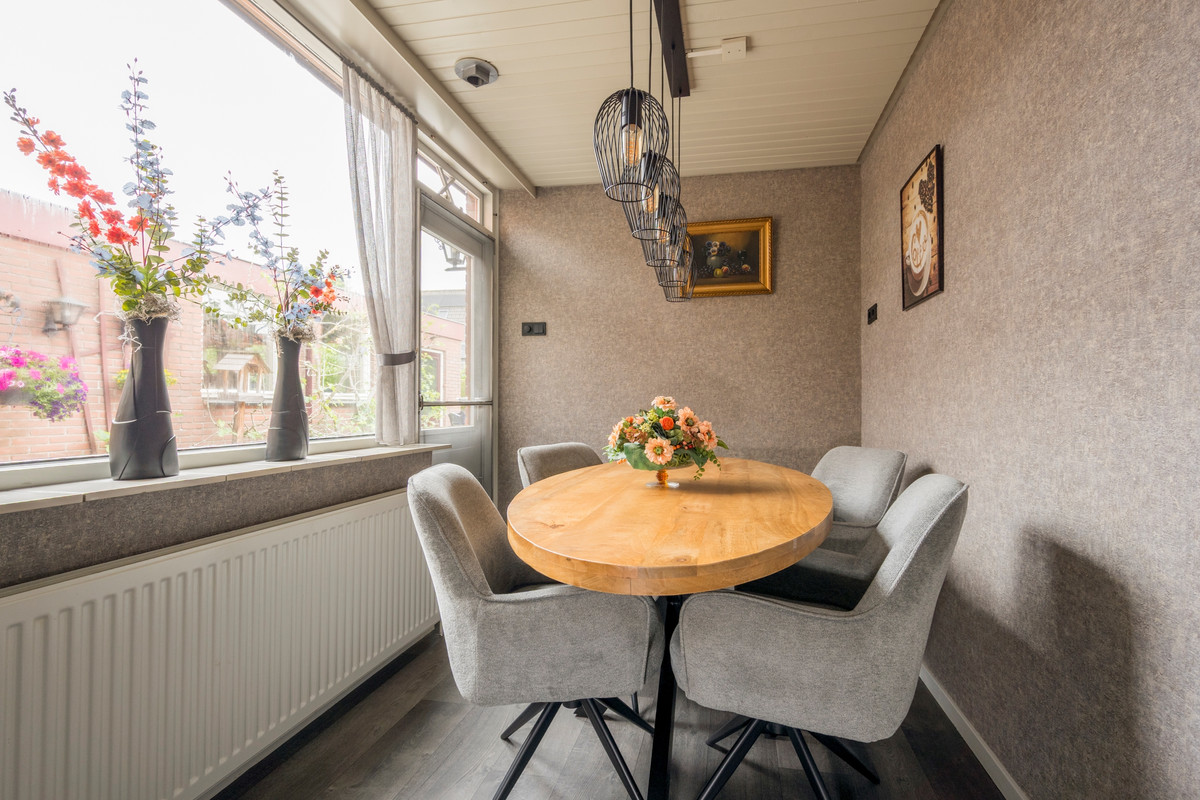 Hoekwoning te koop: Kamphuisstraat 3, Voorthuizen