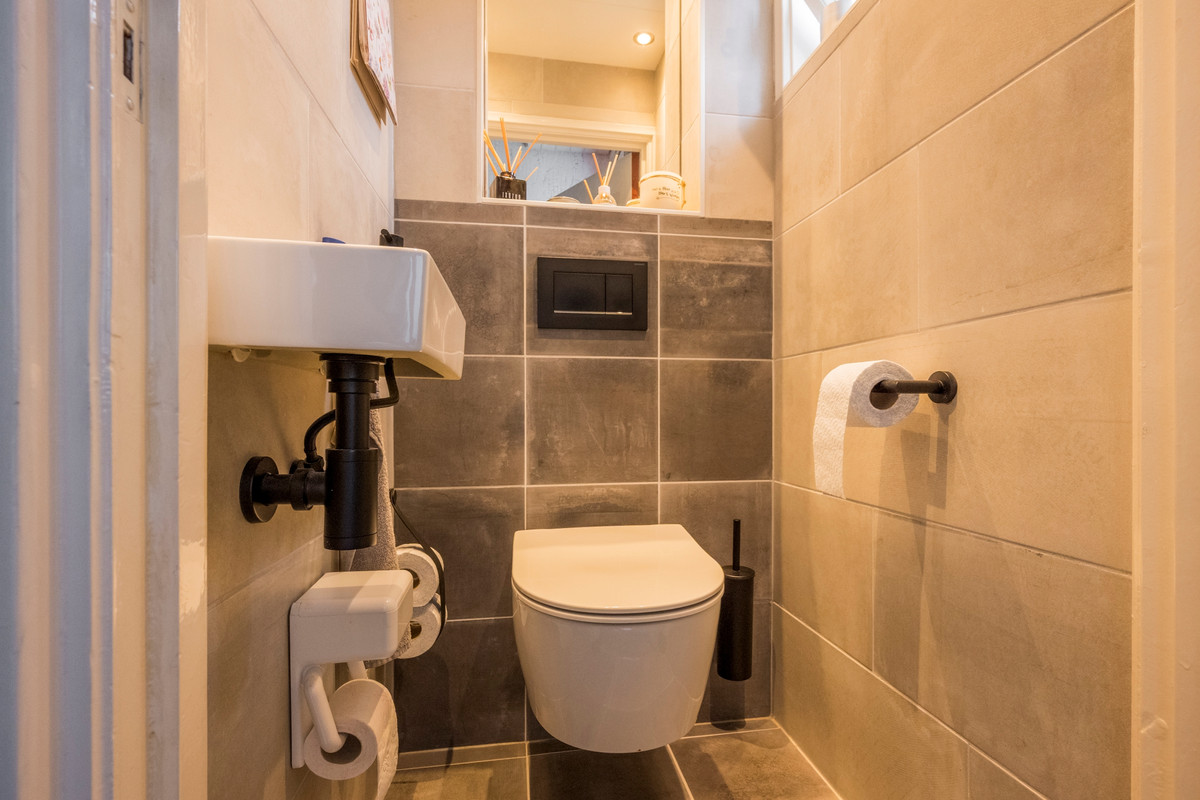 Hoekwoning te koop: Kamphuisstraat 3, Voorthuizen