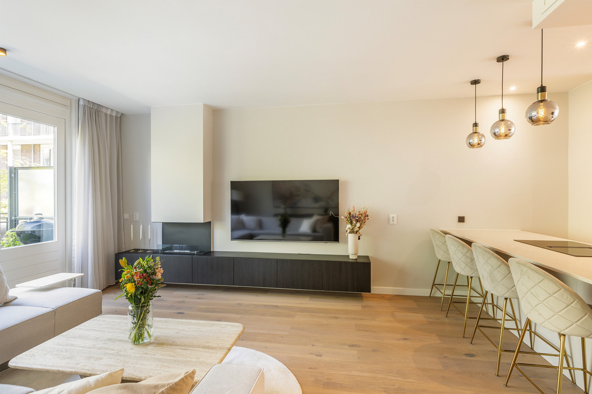 Appartement te koop: Mathenesserstraat 157, Rotterdam