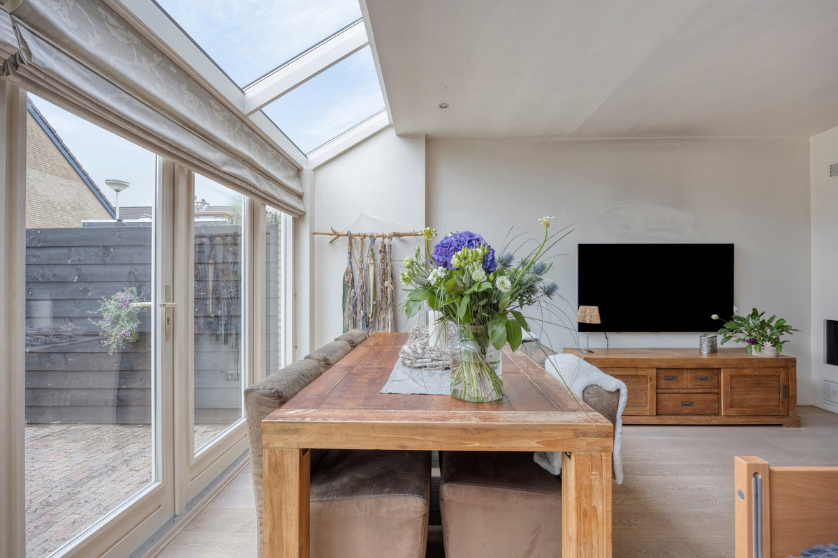 Tussenwoning te koop: Margrietveld 2, Nieuwerkerk A/D Ijssel
