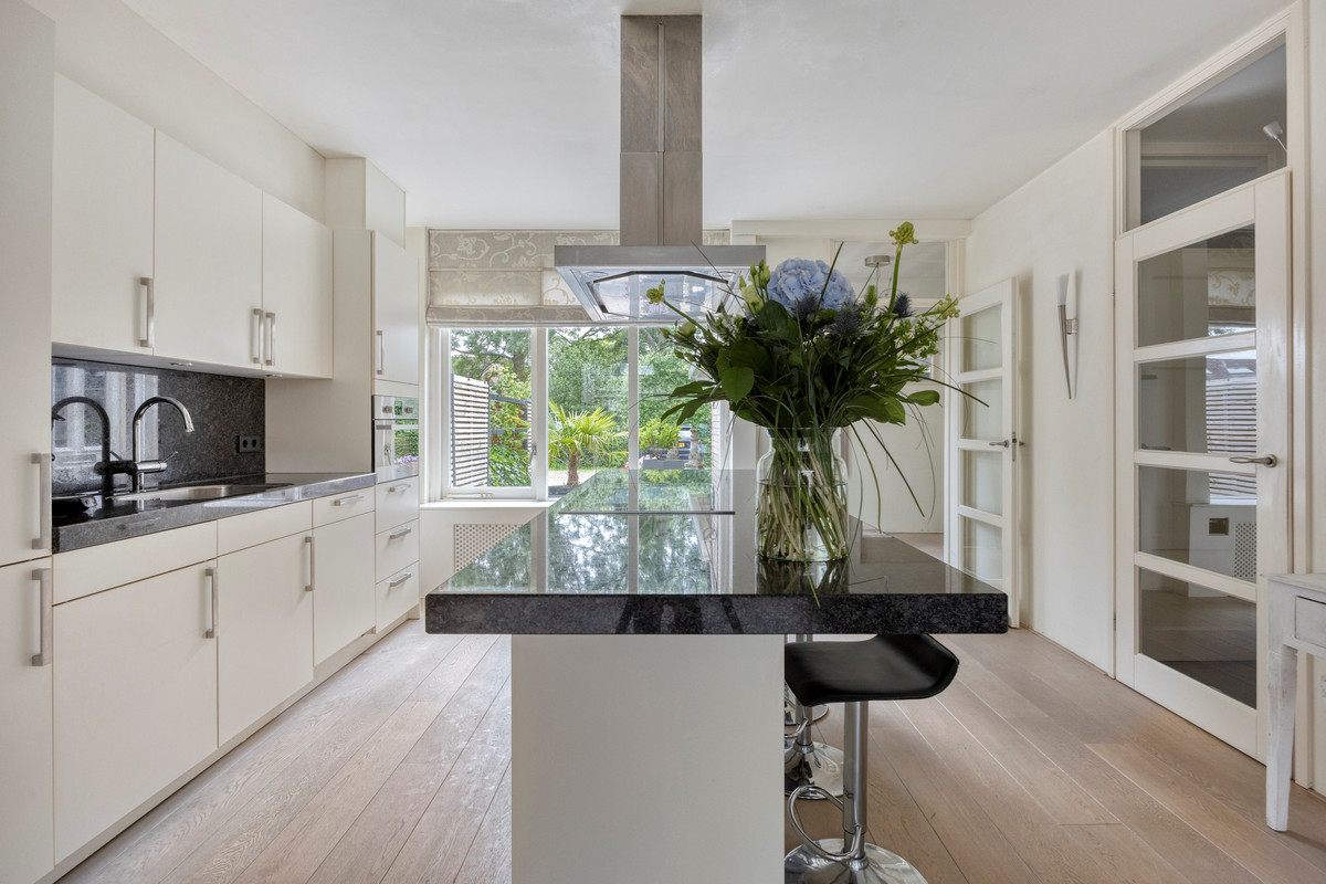 Tussenwoning te koop: Margrietveld 2, Nieuwerkerk A/D Ijssel