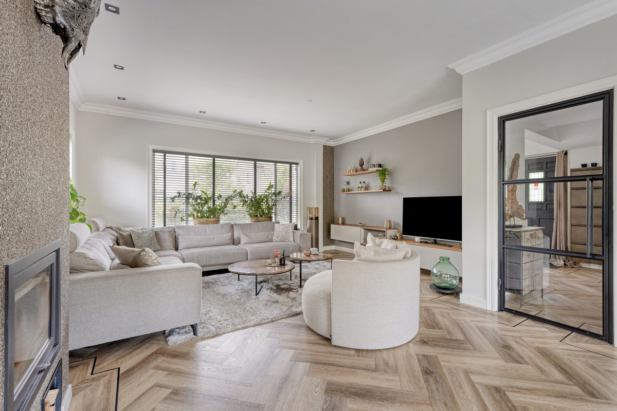Vrijstaande woning te koop: Vondellaan 83, Beverwijk