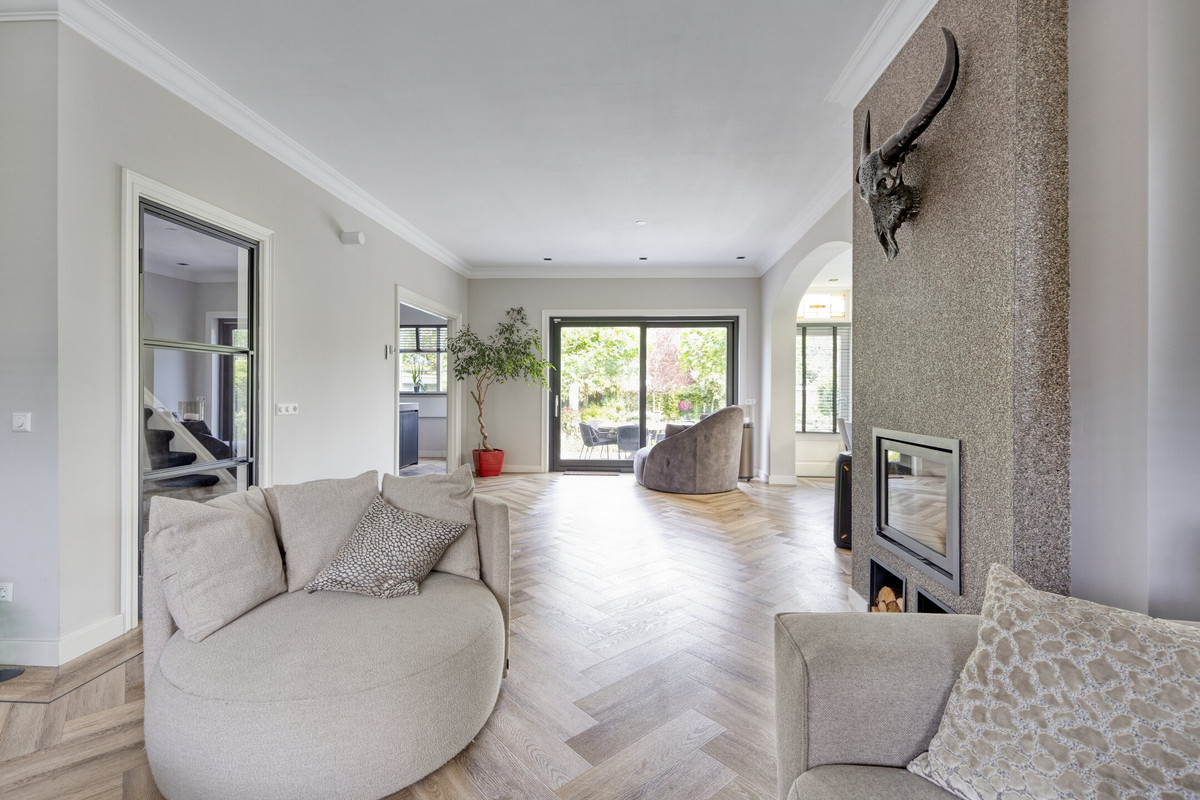 Vrijstaande woning te koop: Vondellaan 83, Beverwijk