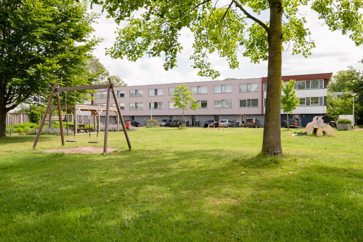 Tussenwoning te koop: Geesterenbrink 4, Enschede