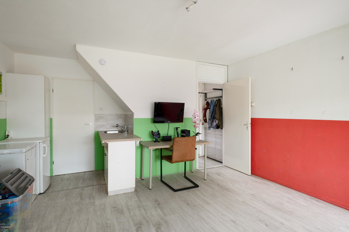 Tussenwoning te koop: Geesterenbrink 4, Enschede