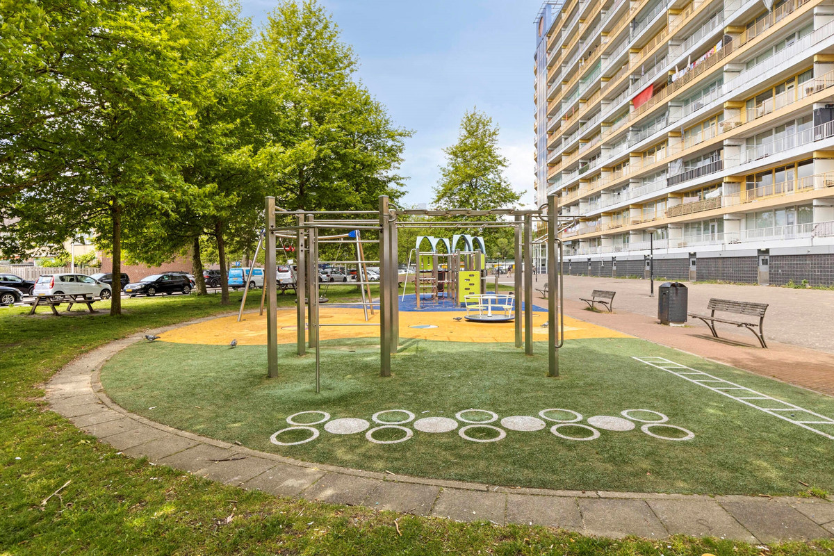Appartement te koop: Pharus 93, Zaandam