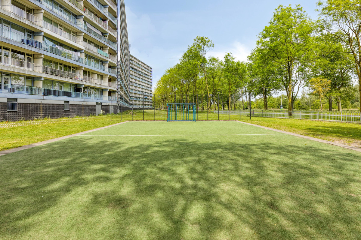 Appartement te koop: Pharus 93, Zaandam