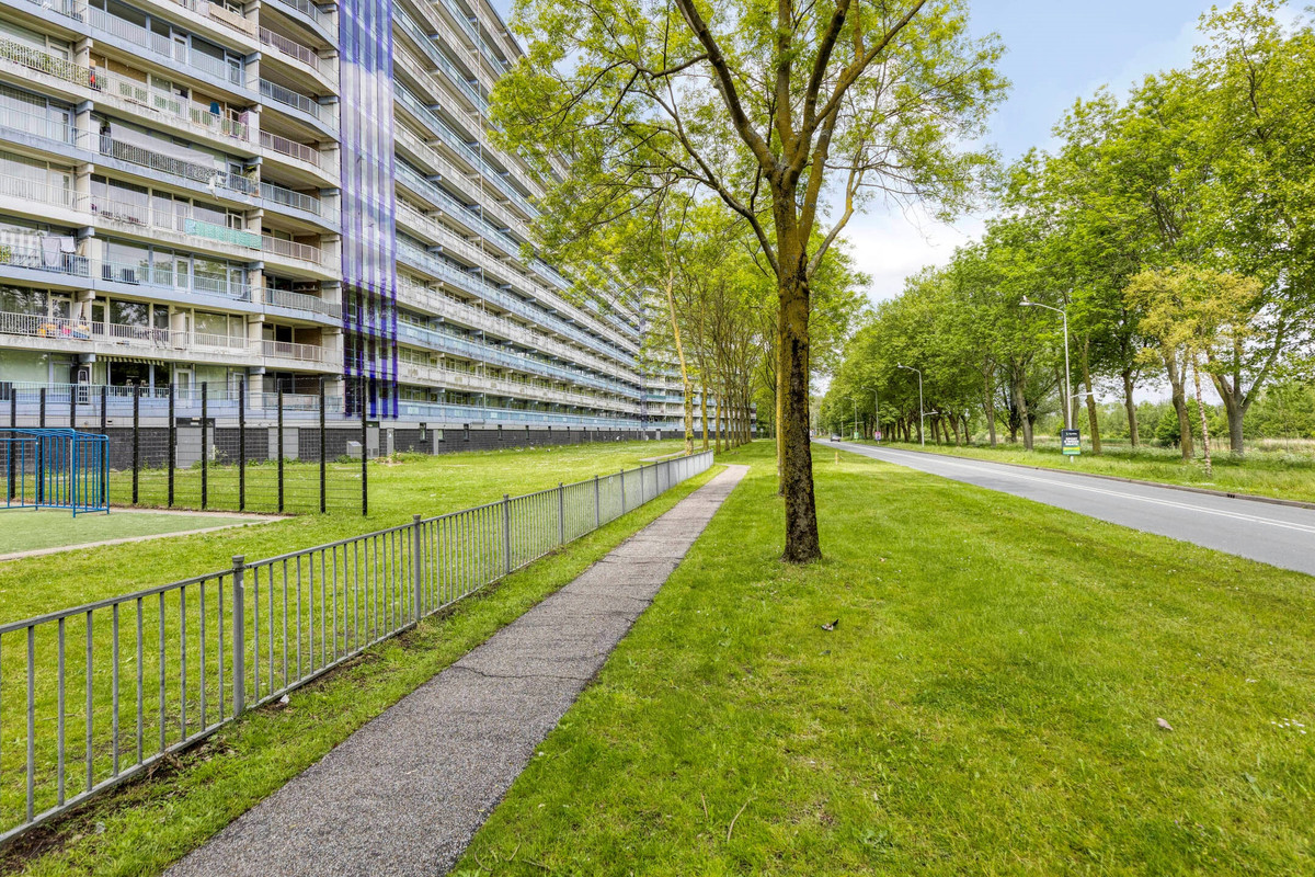 Appartement te koop: Pharus 93, Zaandam