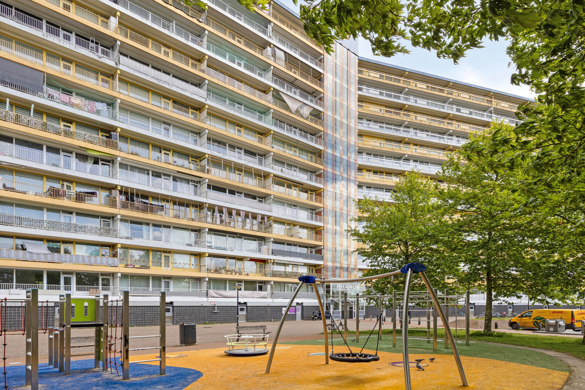 Appartement te koop: Pharus 93, Zaandam