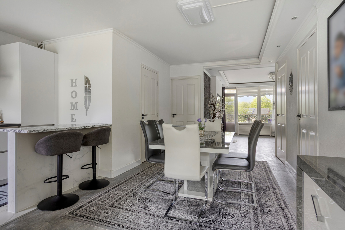 Appartement te koop: Pharus 45, Zaandam