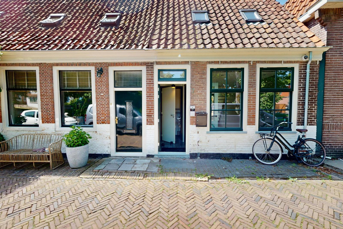 Tussenwoning te koop: Oude Gracht 7, Enkhuizen