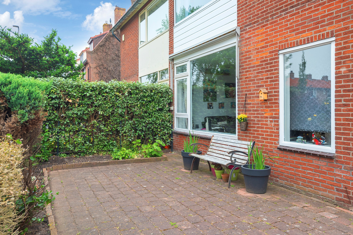 Twee-onder-één-kap te koop: Dr C A Gerkestraat 151, Zandvoort