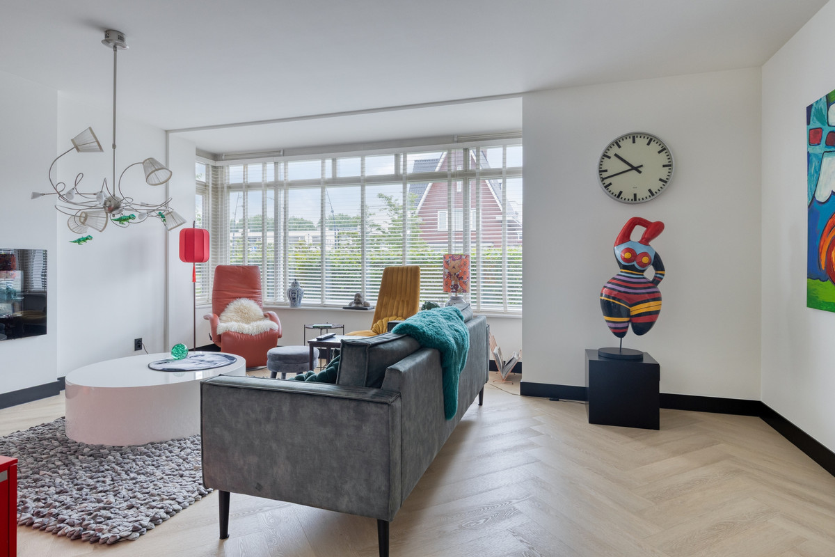 Tussenwoning te koop: Valkenswaardstraat 60, Tilburg