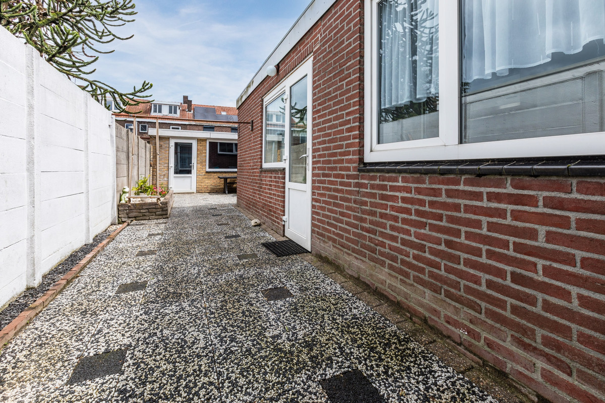 Tussenwoning te koop: Dr. Cuijpershof 50, Tilburg