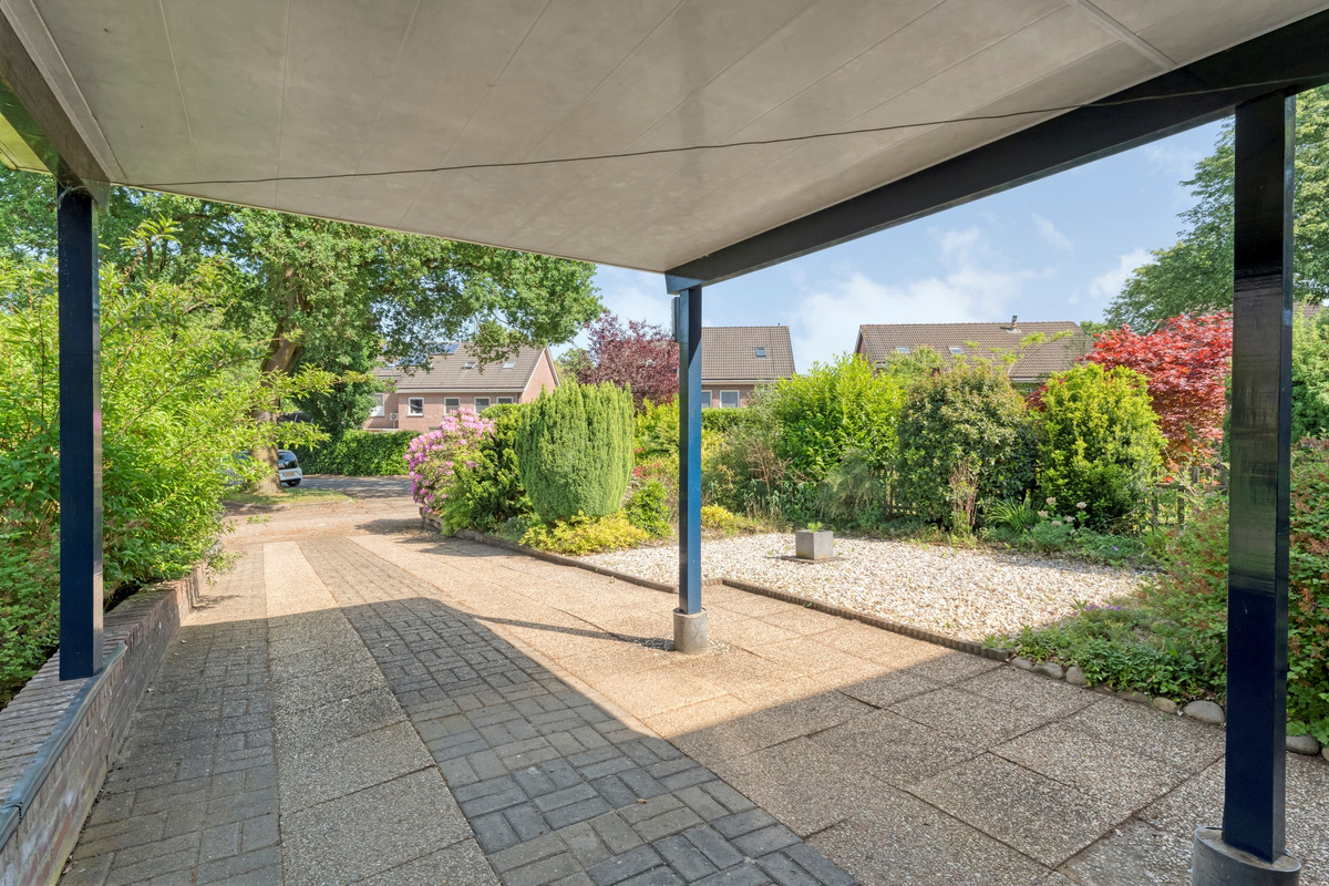 Twee-onder-één-kap te koop: Beekberg 2, Hardenberg
