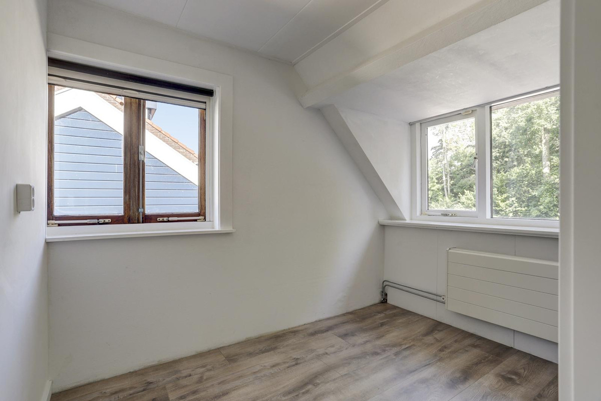 Twee-onder-één-kap te koop: Zevenbergsedijkje 95, Rotterdam