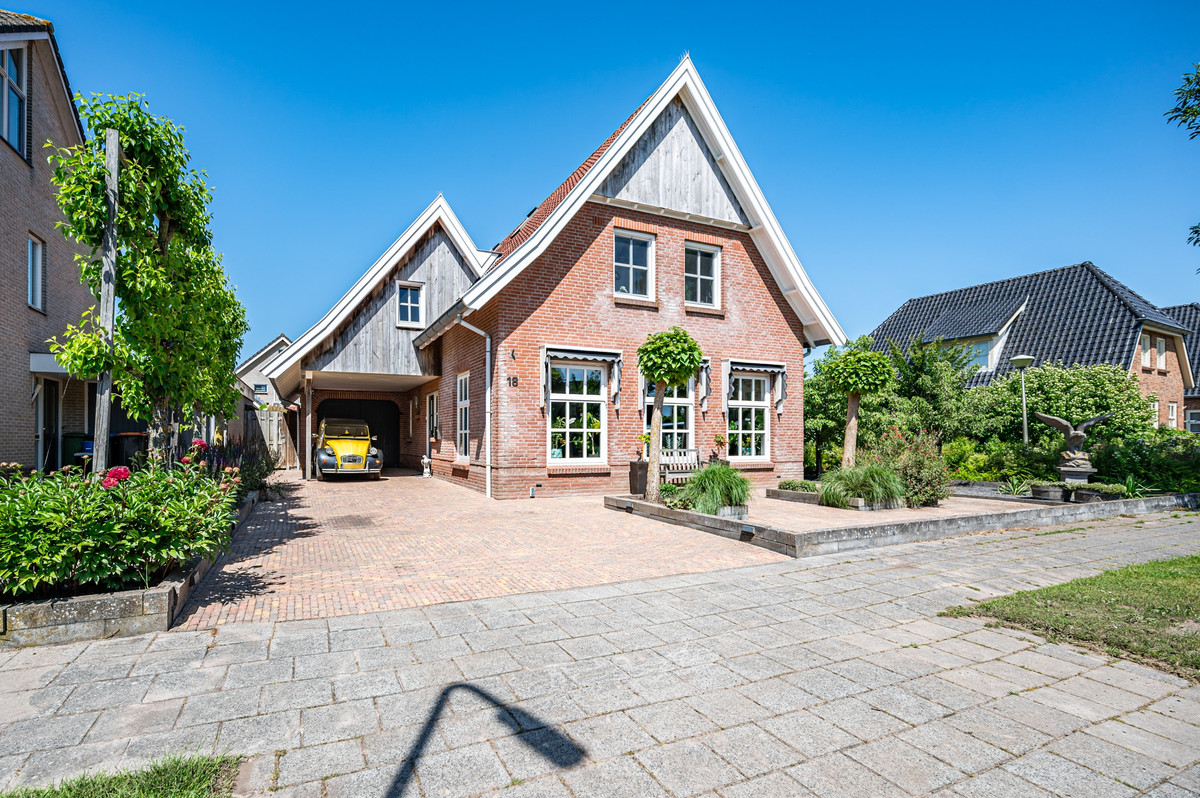 Vrijstaande woning te koop: Kade 18, Vollenhove