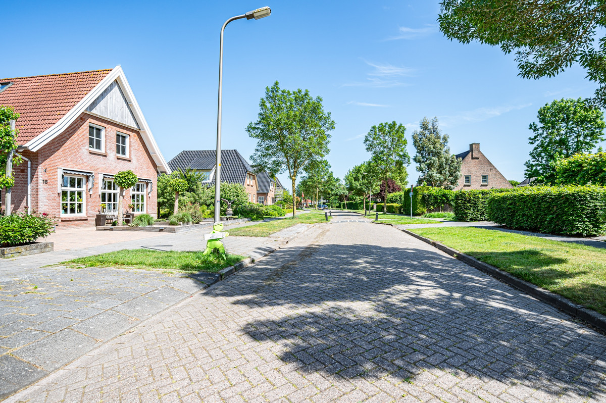 Vrijstaande woning te koop: Kade 18, Vollenhove