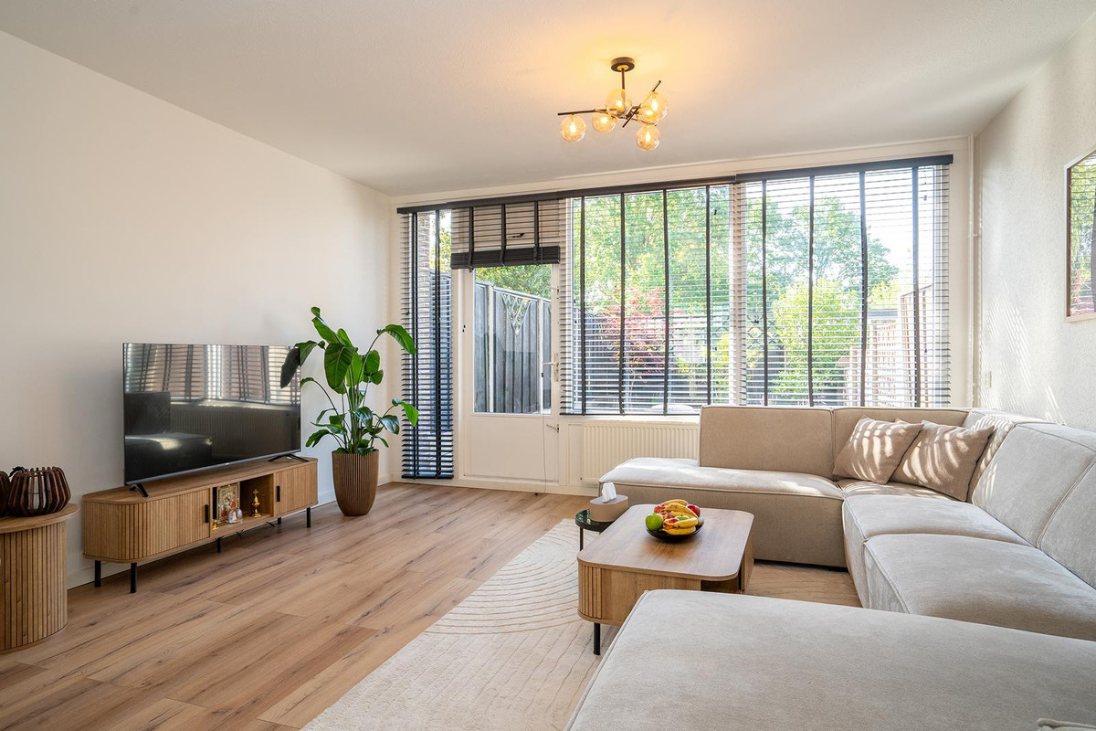 Hoekwoning te koop: Ahuislanden 30, Enschede