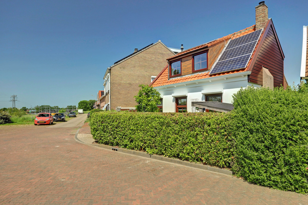 Twee-onder-één-kap te koop: Nieuwlandseweg 7, Nieuw- En Sint Joosland