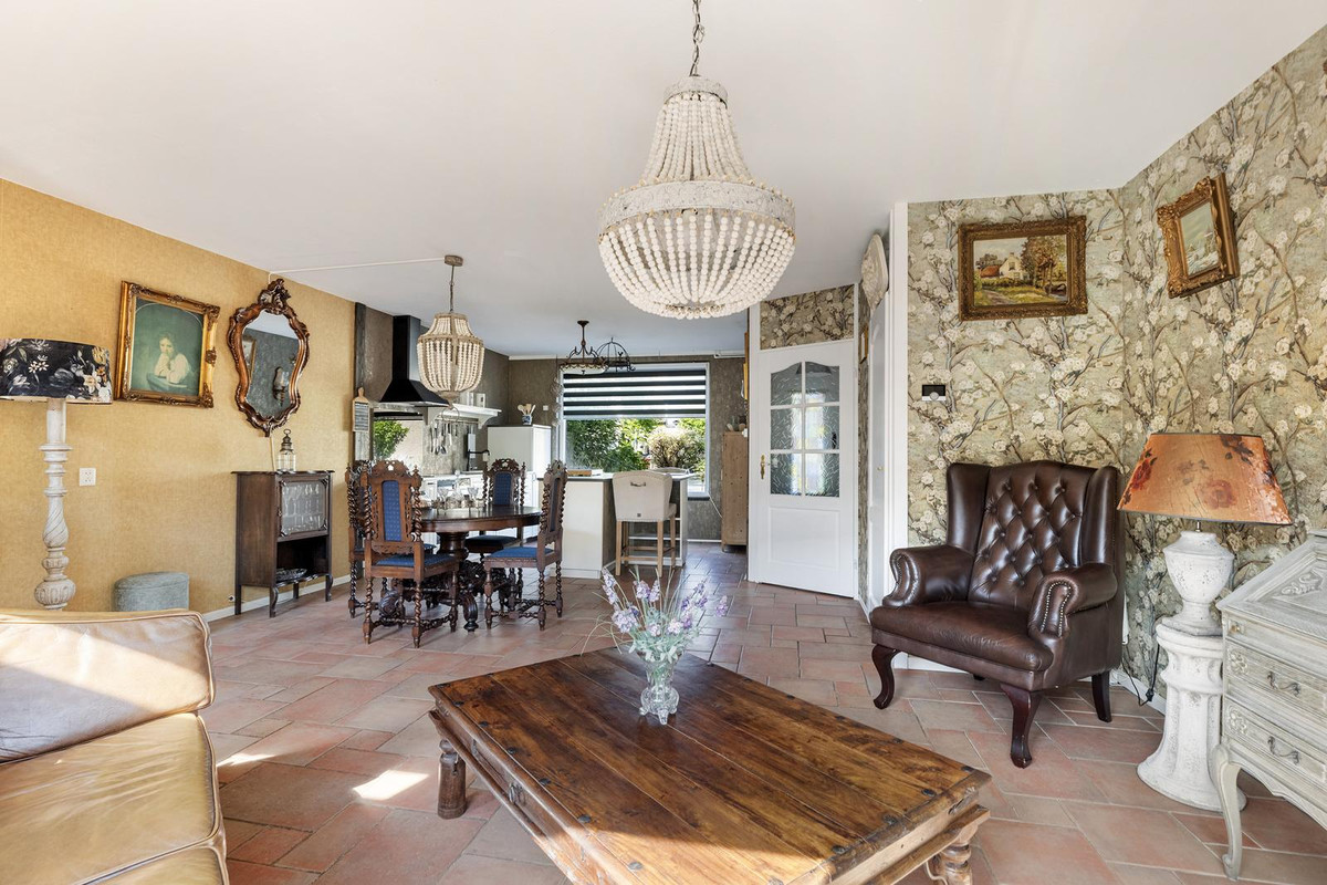 Tussenwoning te koop: Van Bronkhorstvliet 31, Barendrecht