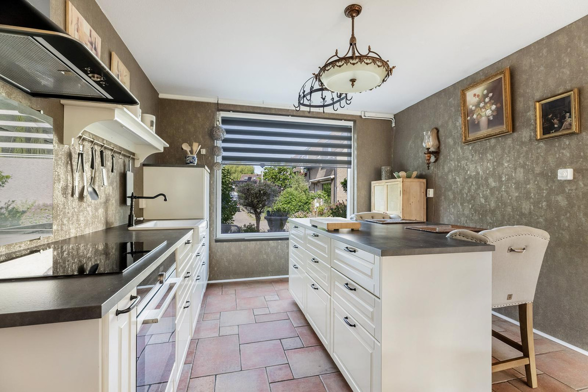 Tussenwoning te koop: Van Bronkhorstvliet 31, Barendrecht