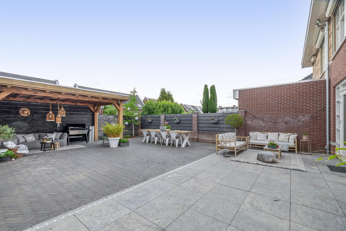 Tussenwoning te koop: Nellemenkeslaan 50, Belfeld