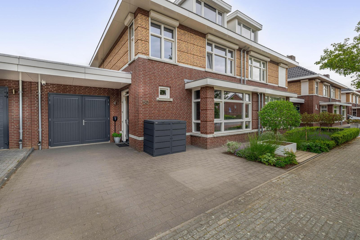 Tussenwoning te koop: Nellemenkeslaan 50, Belfeld
