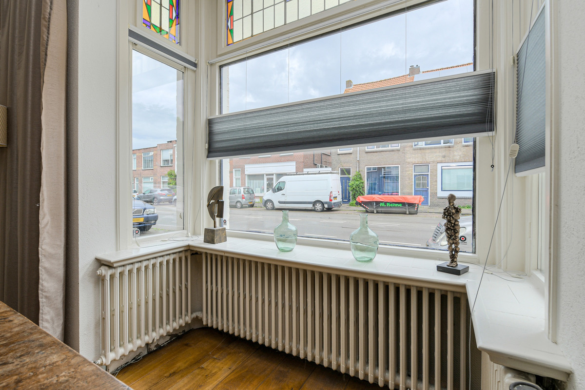 Twee-onder-één-kap te koop: Heuvelstraat 5, Breda