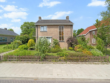 Burg. Mijnlieffstraat 8