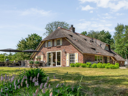 Mennistensteeg 6
