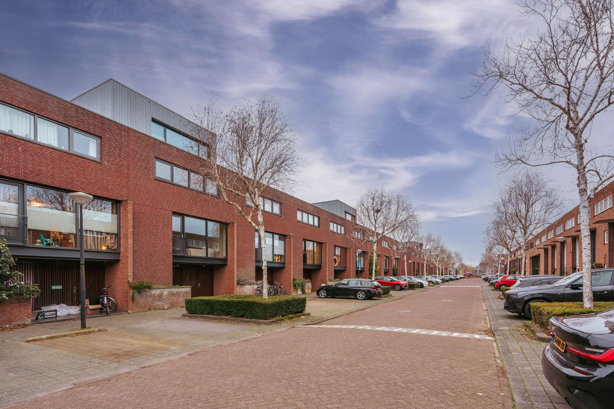 Studio te koop: Pracanalaan 44C, Amsterdam