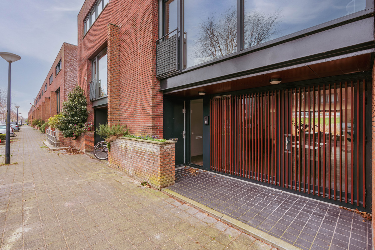 Studio te koop: Pracanalaan 44C, Amsterdam